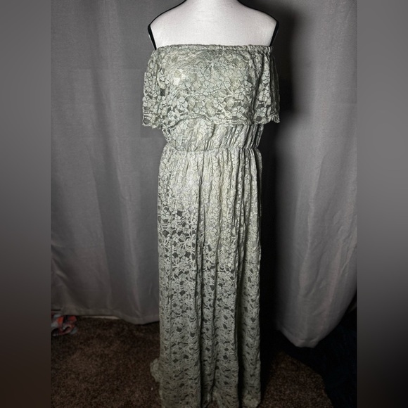 None Dresses & Skirts - Mint green off the shoulder lace dress